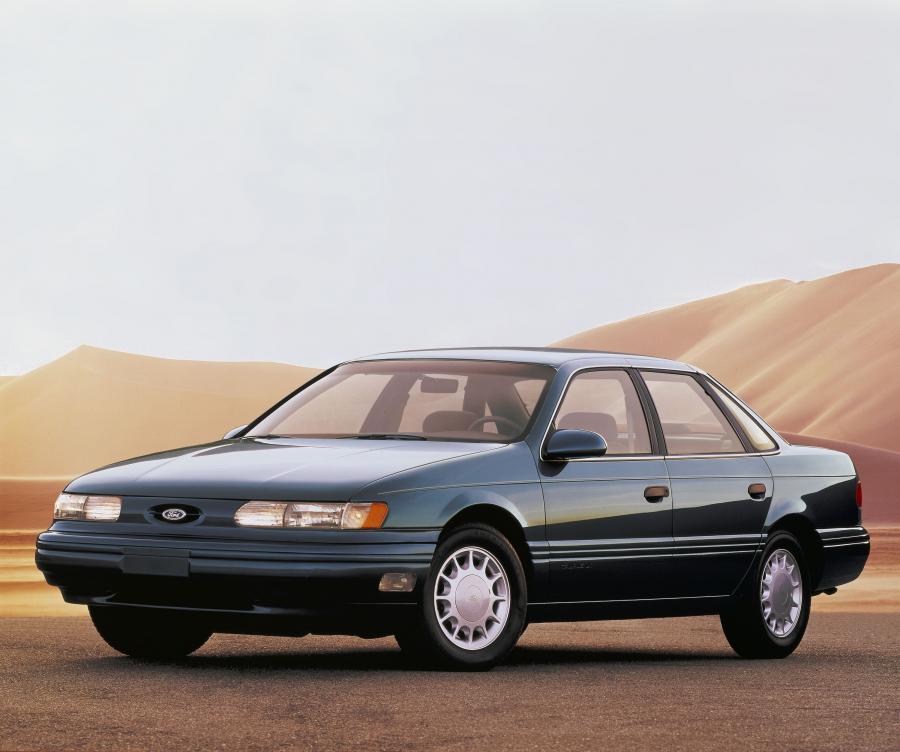  Ford Taurus 1992 года  (фото 2 из 8)